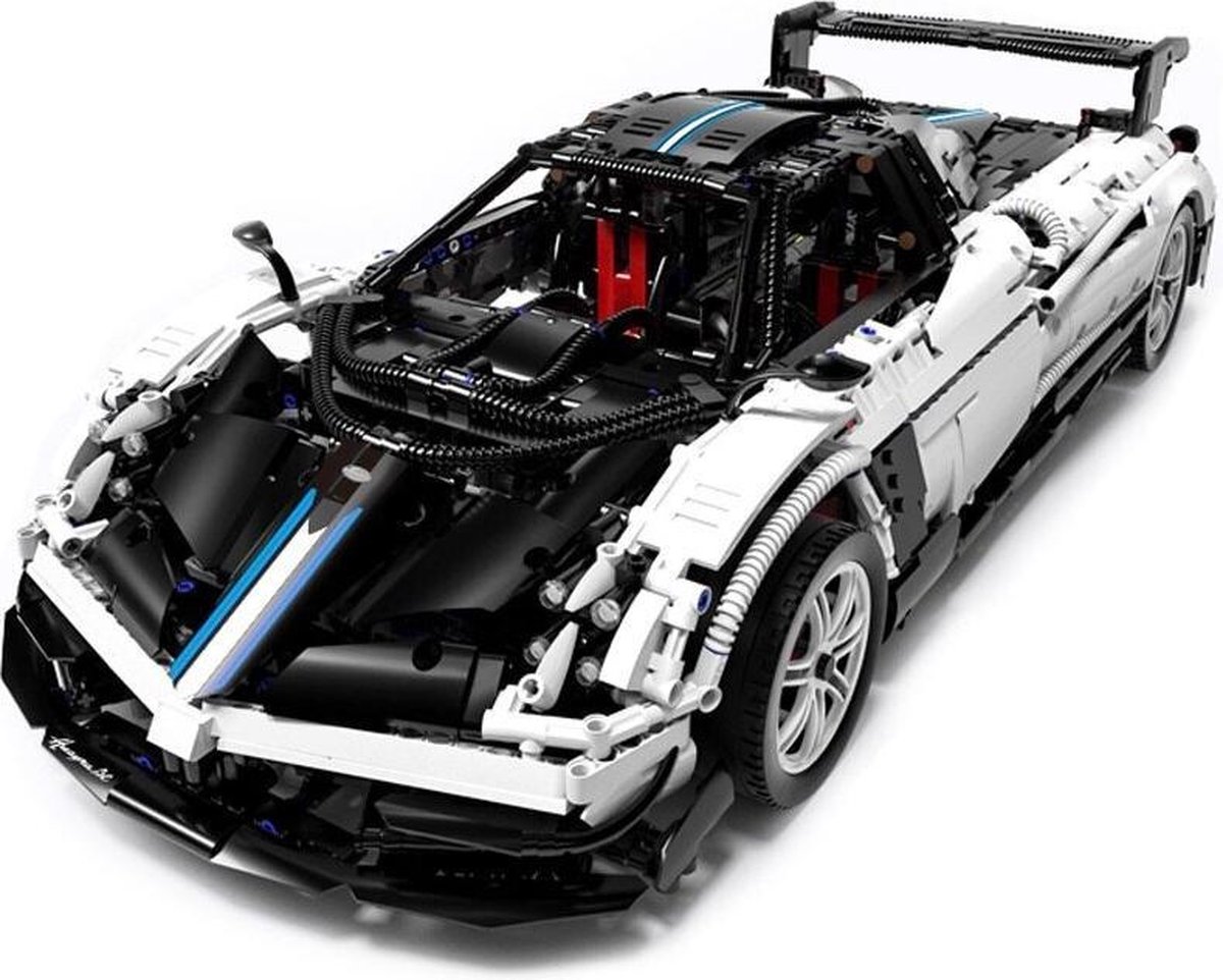 Pagani Huayra Roadster 2896 bouwstenen schaal 1/8