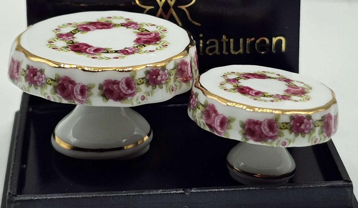 Reutter 2Pie plates w. foot