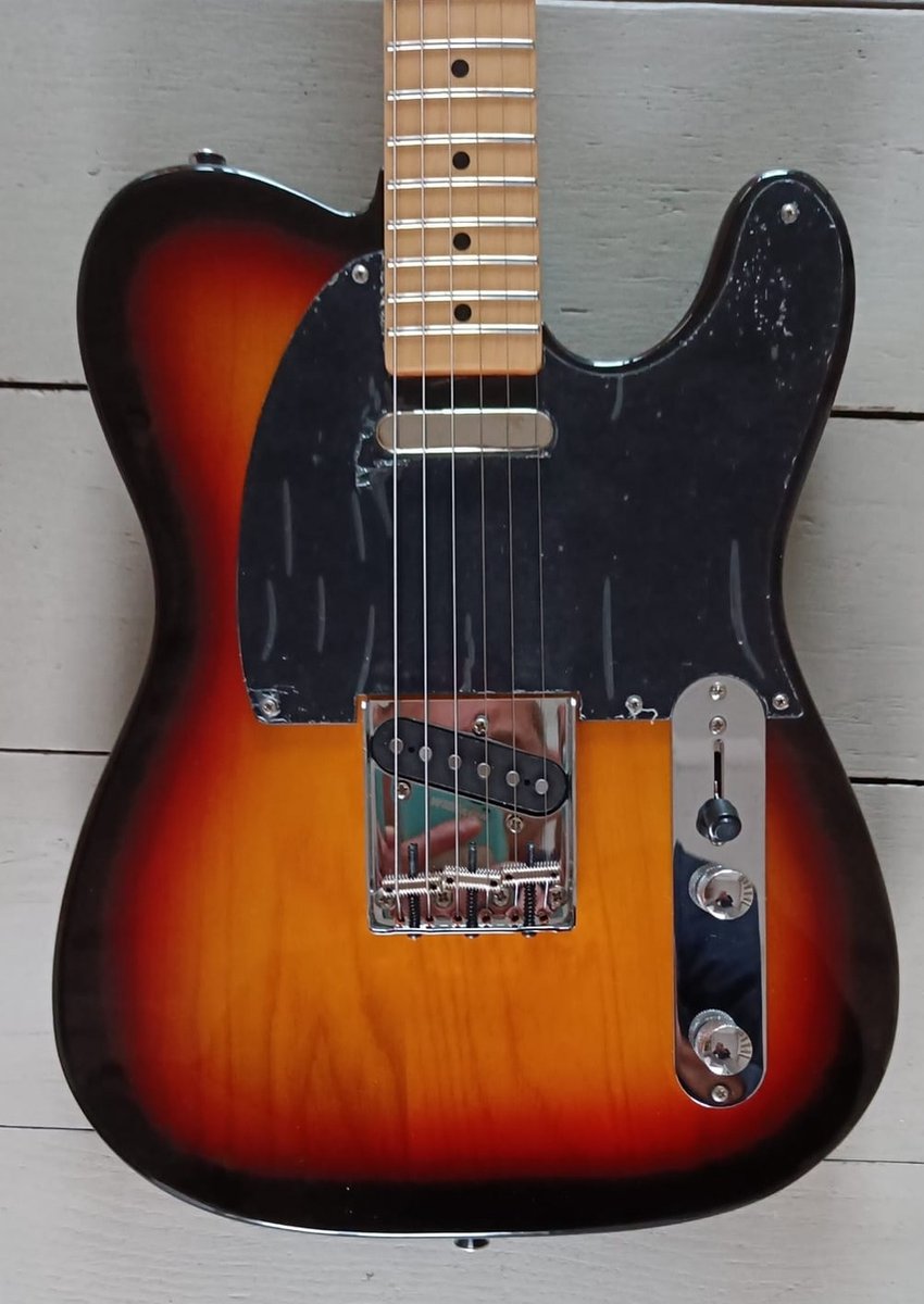 Revelation RTE 54  telecastermodel elektrische gitaar sunburst