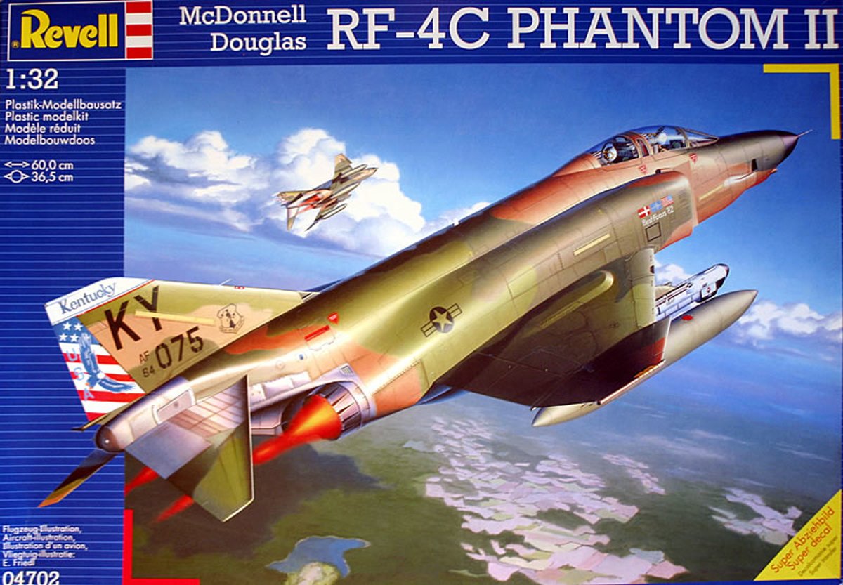 Revell 04702 modelbouwkit McDonnell Douglas RF-4C Phantom