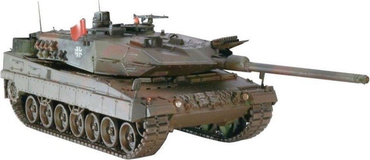 Revell Leopard 2 A6