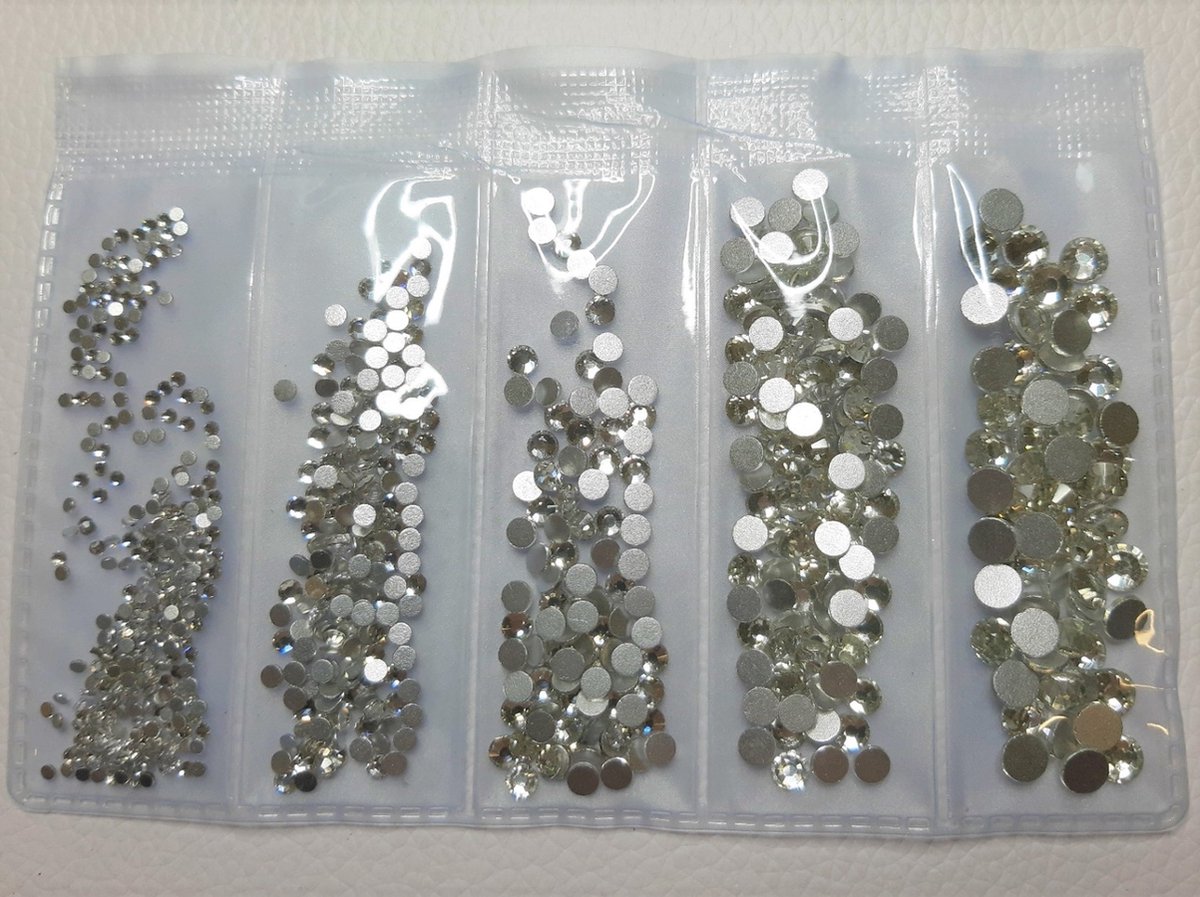 RHINESTONES CRYSTAL MIX (non-hotfix), set met diverse maten