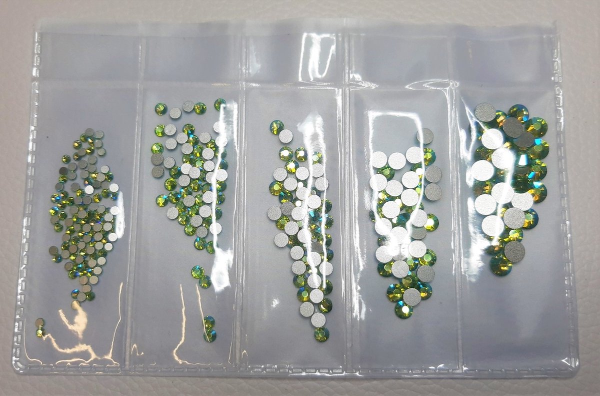 RHINESTONES GROEN AB MIX (non-hotfix), set met diverse maten