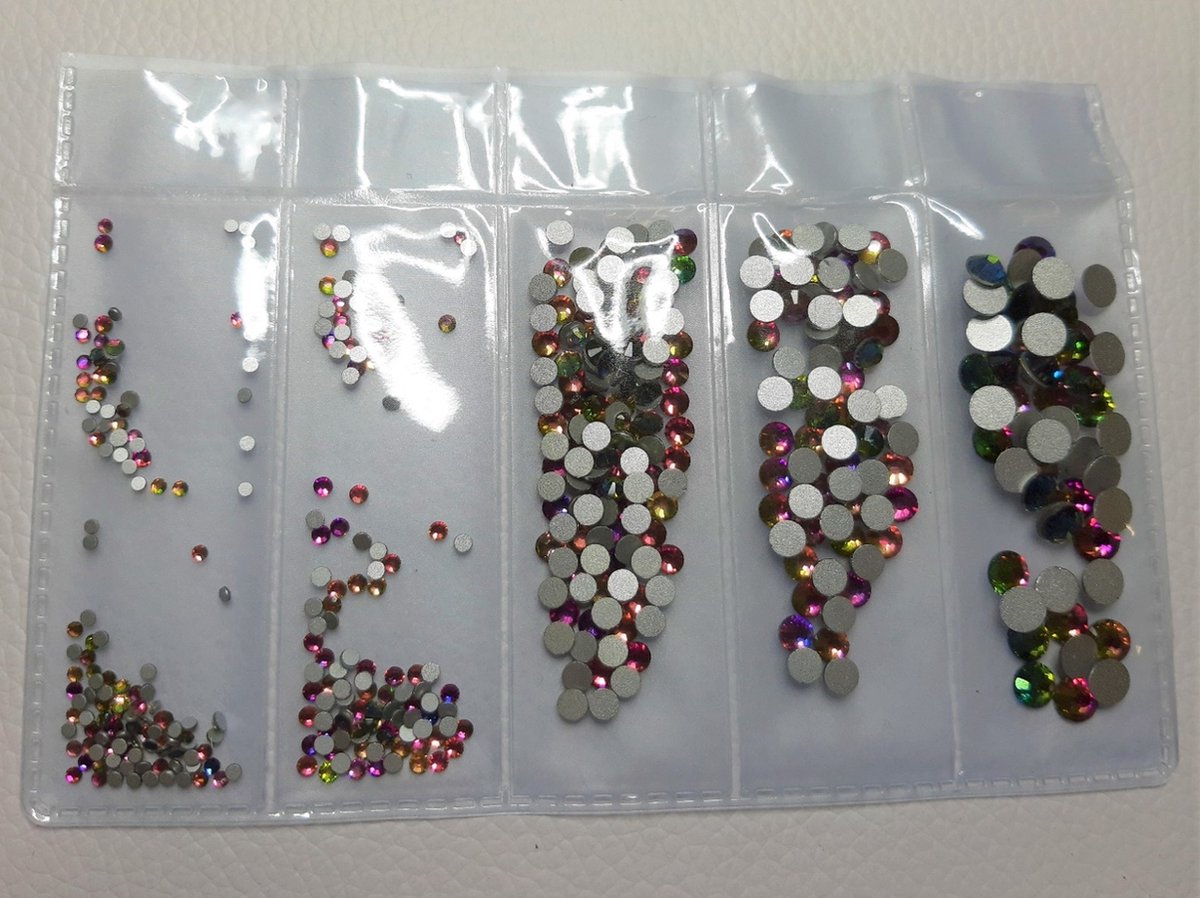 RHINESTONES REGENBOOG AB MIX (non-hotfix), set met diverse maten