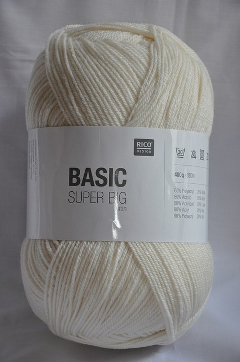 Rico Basic Super Big Aran 001 ecru 1 DIKKE BOL a 400 GRAM. PARTIJ 115.