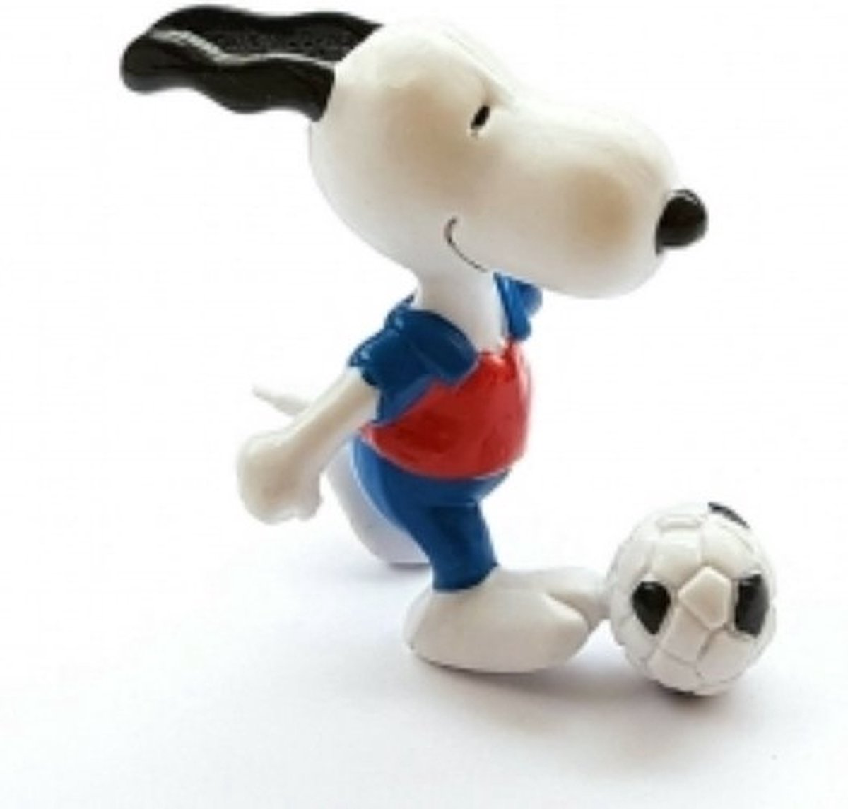 Peanuts - snoopy de voetballer - speelfiguur - 6 cm - schleich.