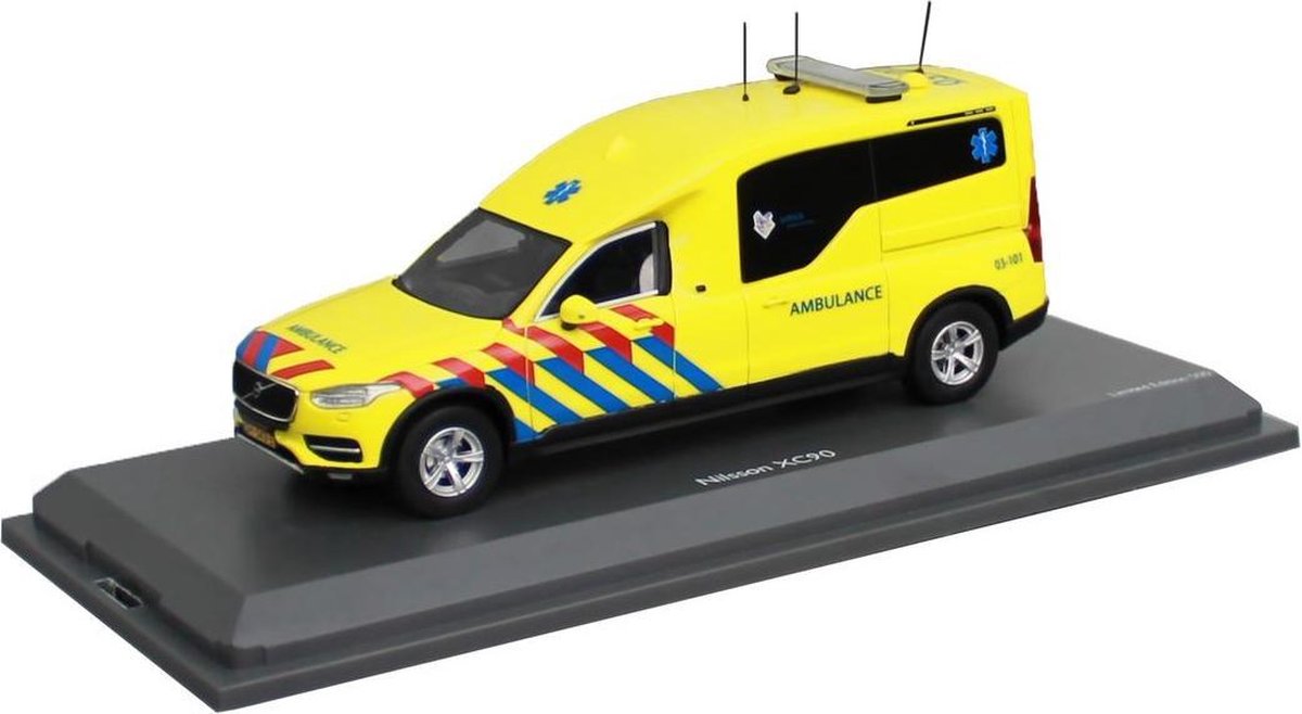 Volvo Nilsson XC90 Ambulance (NL) 1-43 Schuco Pro R Limited 250 Pieces