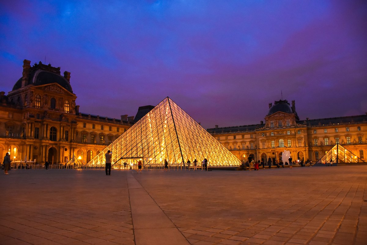 Schilderen op Nummer Volwassenen - 40x50 cm - Louvre - Parijs - Paint by Number - Hobby Pakket - Met 3 kwasten - Zonder lijst - Met ophanghaakjes