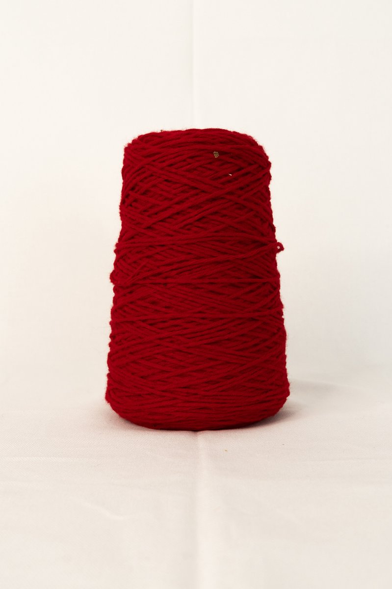 Tufting Yarn - Acryl Wol - Cones/Kegels-250 gram- 505 meters - Topkwaliteit- Red - Rood