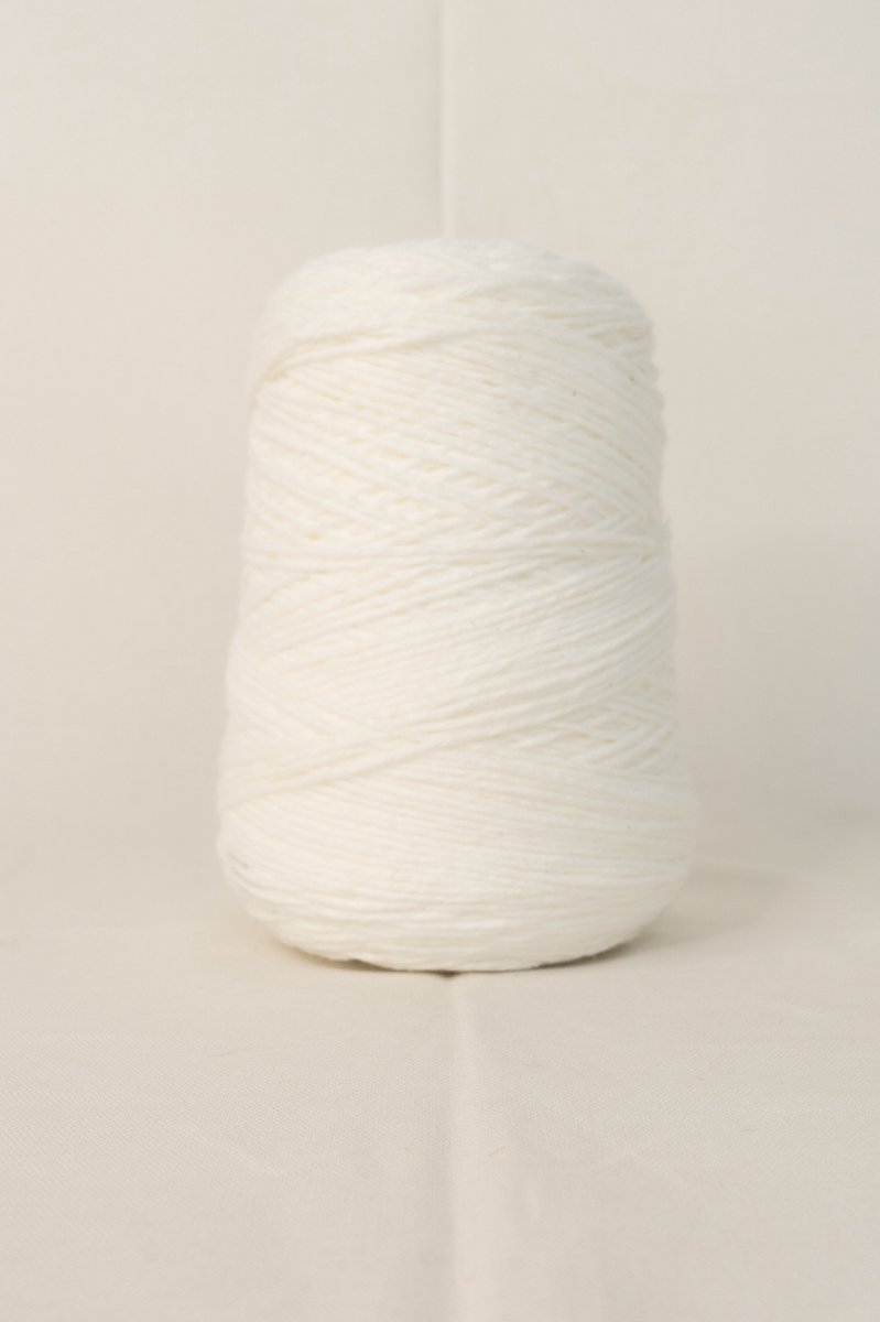 Tufting Yarn - Acryl Wol - Cones/Kegels-250 gram- 505 meters - Topkwaliteit- White- Wit