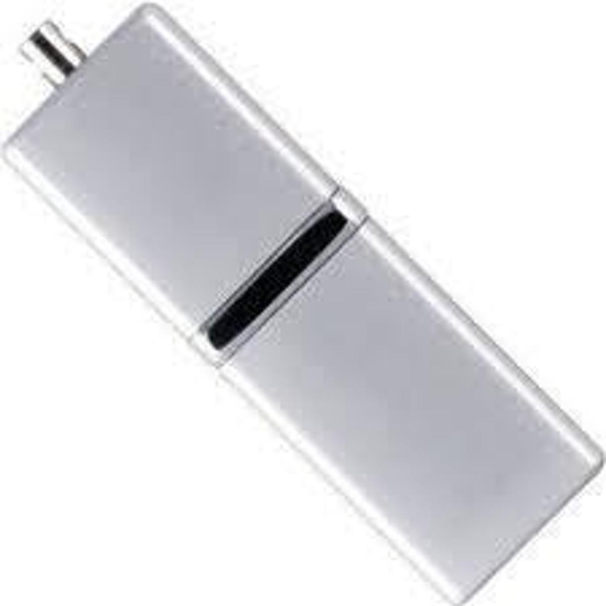 Silicon Power 4GB LuxMini 710 4GB USB 2.0 Capacity Zilver USB flash drive