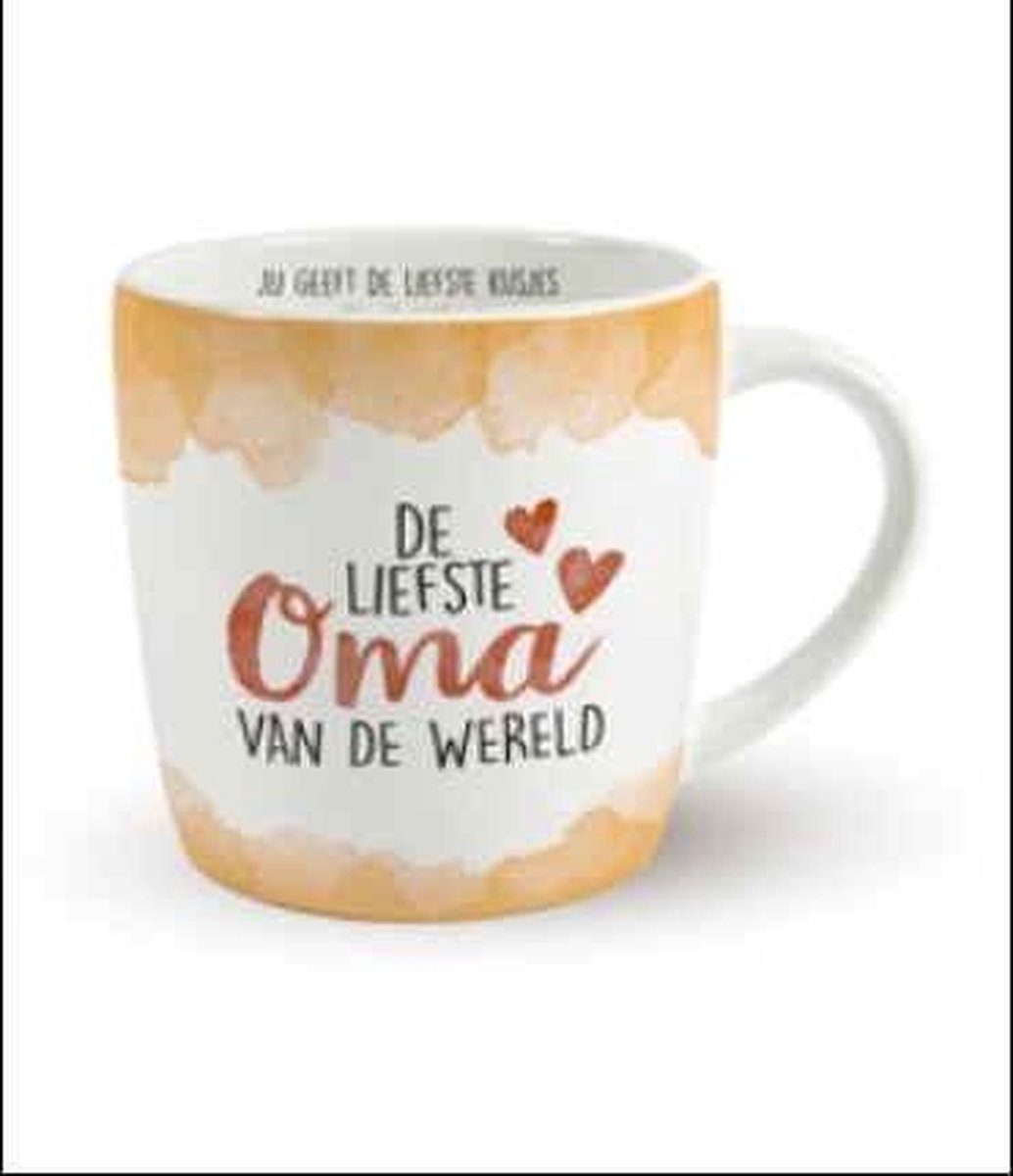 Kerst - Kerstcadeau -Enjoy Mok - Liefste Oma - Gevuld met bonbons - In cadeauverpakking met gekleurd lint - Met zijden lint met de tekst: 