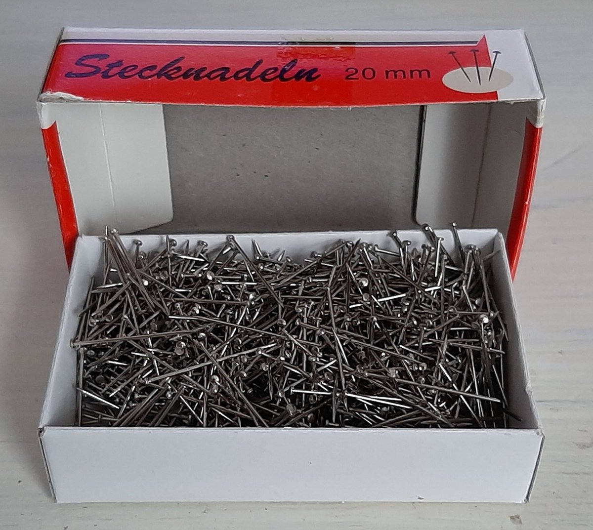    en Stecknadeln 20mm (2cm) 602-49