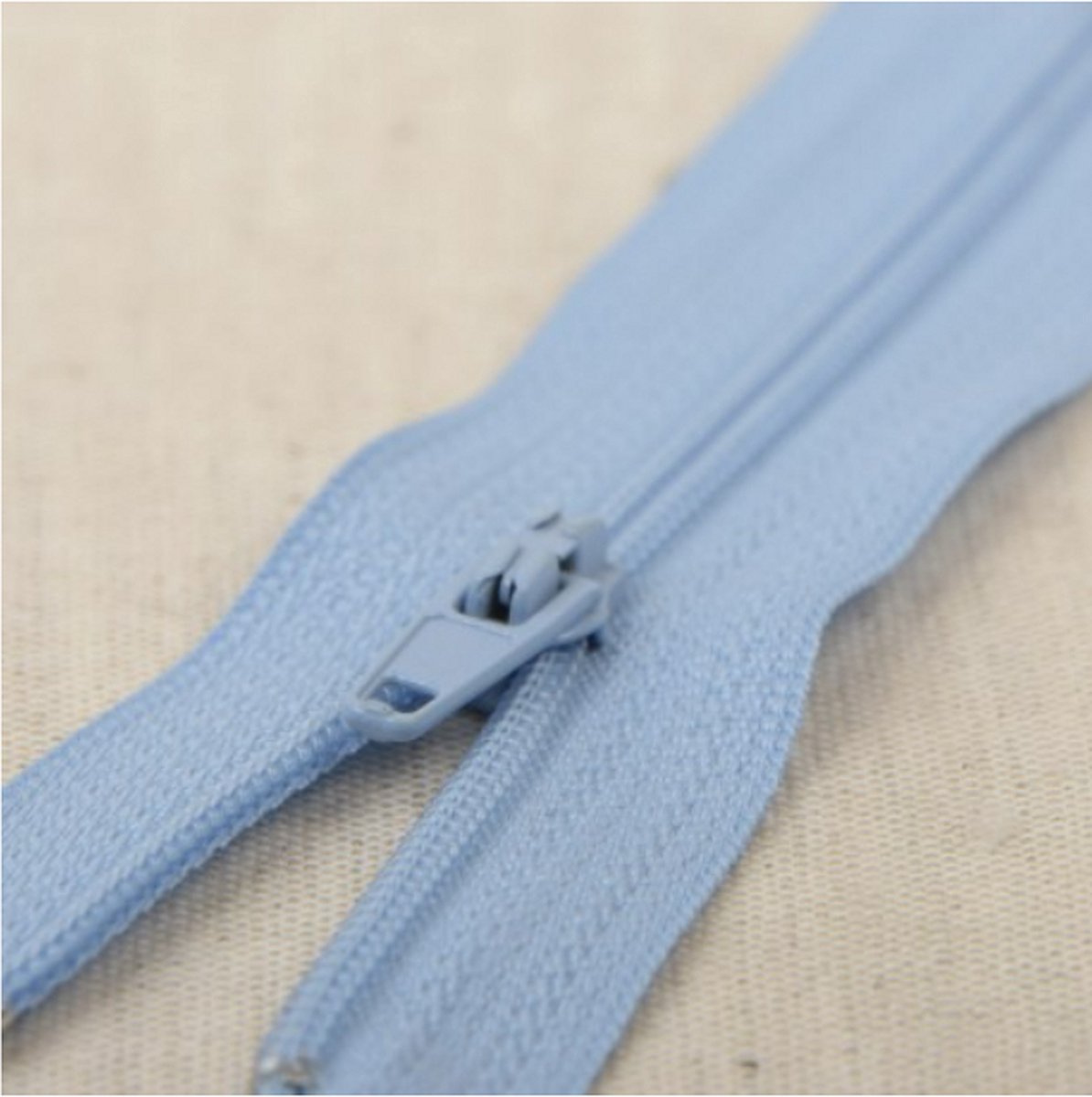 Fijne rits polyester hemels blauw 15cm - niet-deelbaar stevige rits