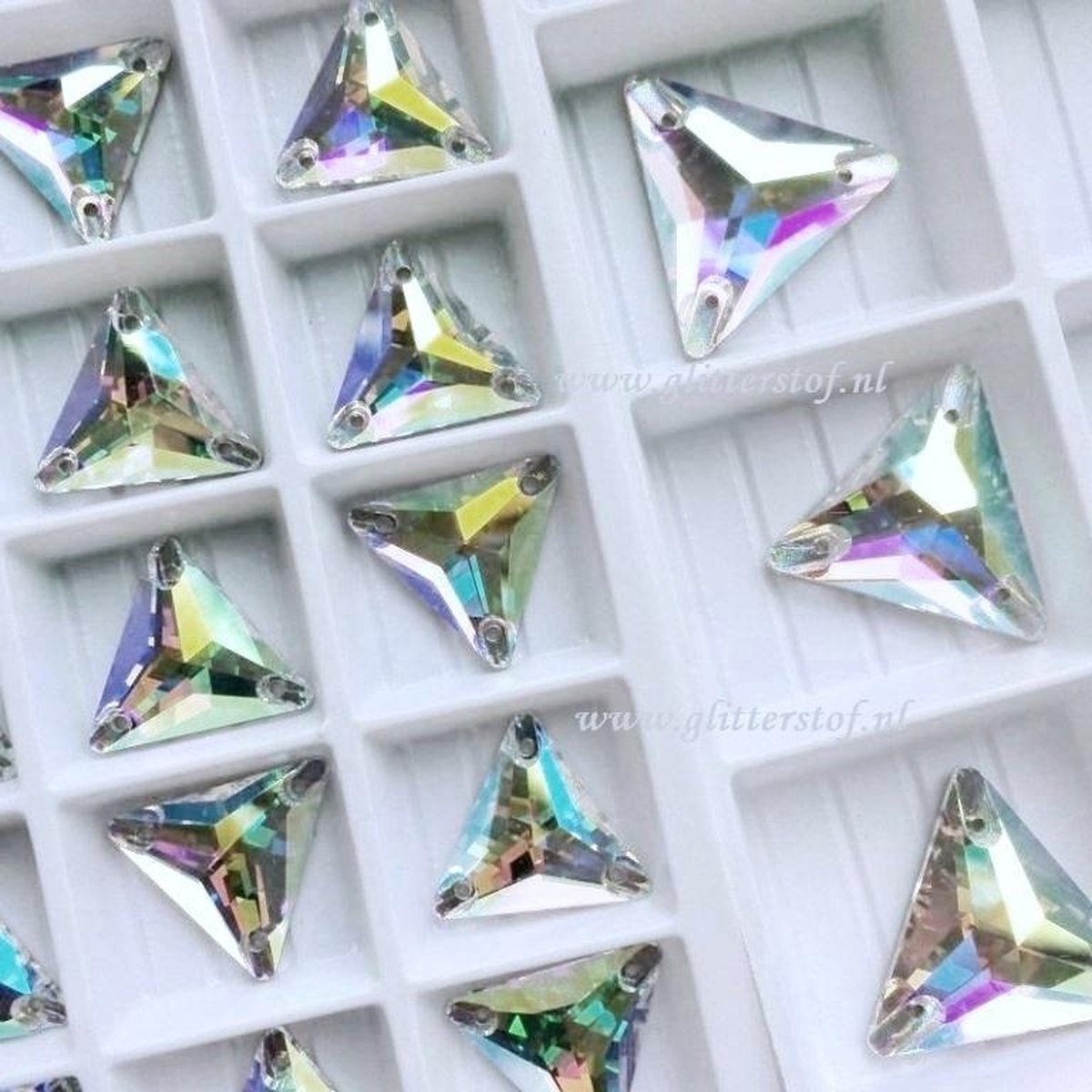 Opnaai Glitter steentjes , Triangle Cristal AB, Sew on Stone, 3 holes Flatback Rhinestones, Strass Triangle 16mm 18st