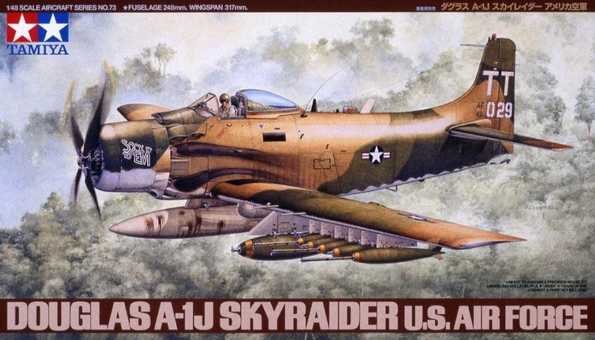 1:48 Tamiya 61073 WWII Douglas A-1J Skyrider USAF