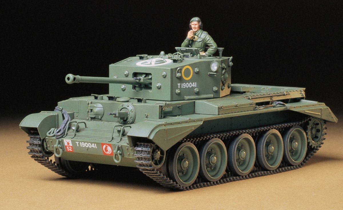 Tamiya Cromwell Mk. IV Cruiser Tank - Mk. VIII, A27M + Ammo by Mig lijm