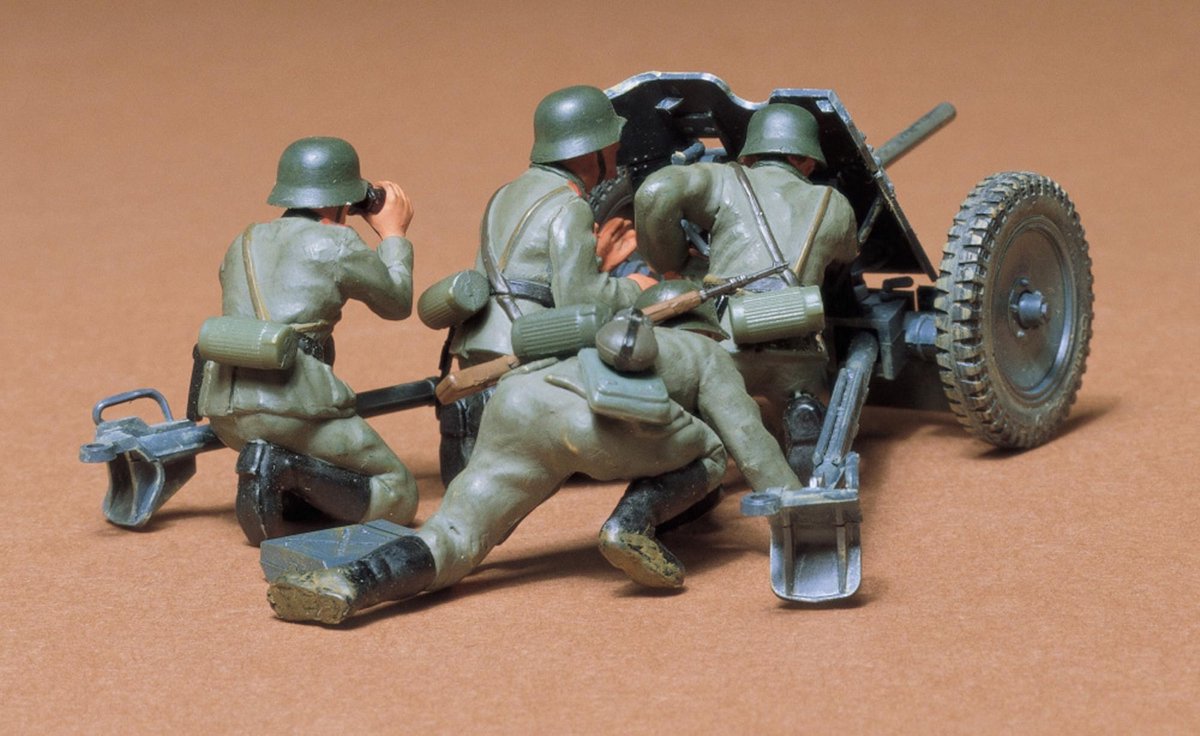 Tamiya German 37mm Anti-tank Gun Kit + Tamiya lijm