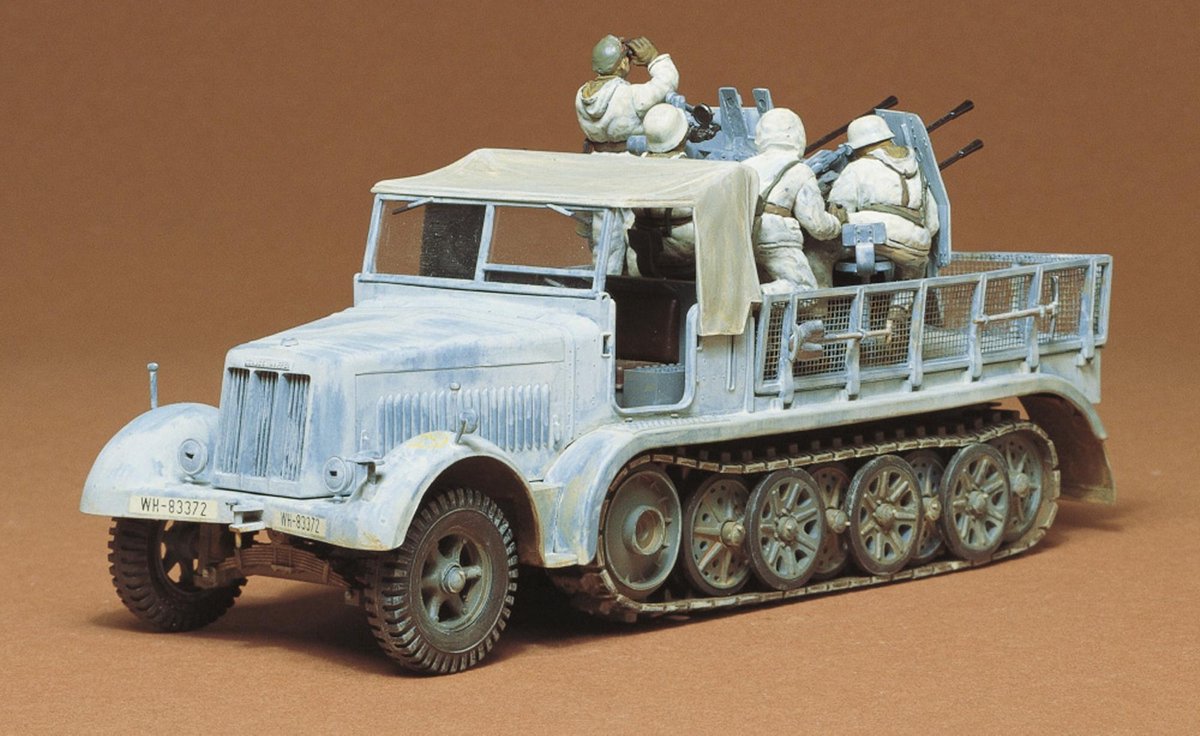 Tamiya German 8T Half Track Sdkfz 7/1 - CA150 + Tamiya lijm