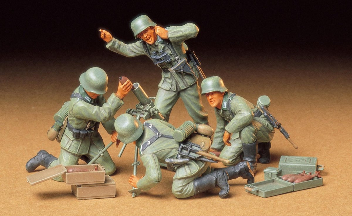 Tamiya German Infantry Mortar Team + Ammo by Mig lijm