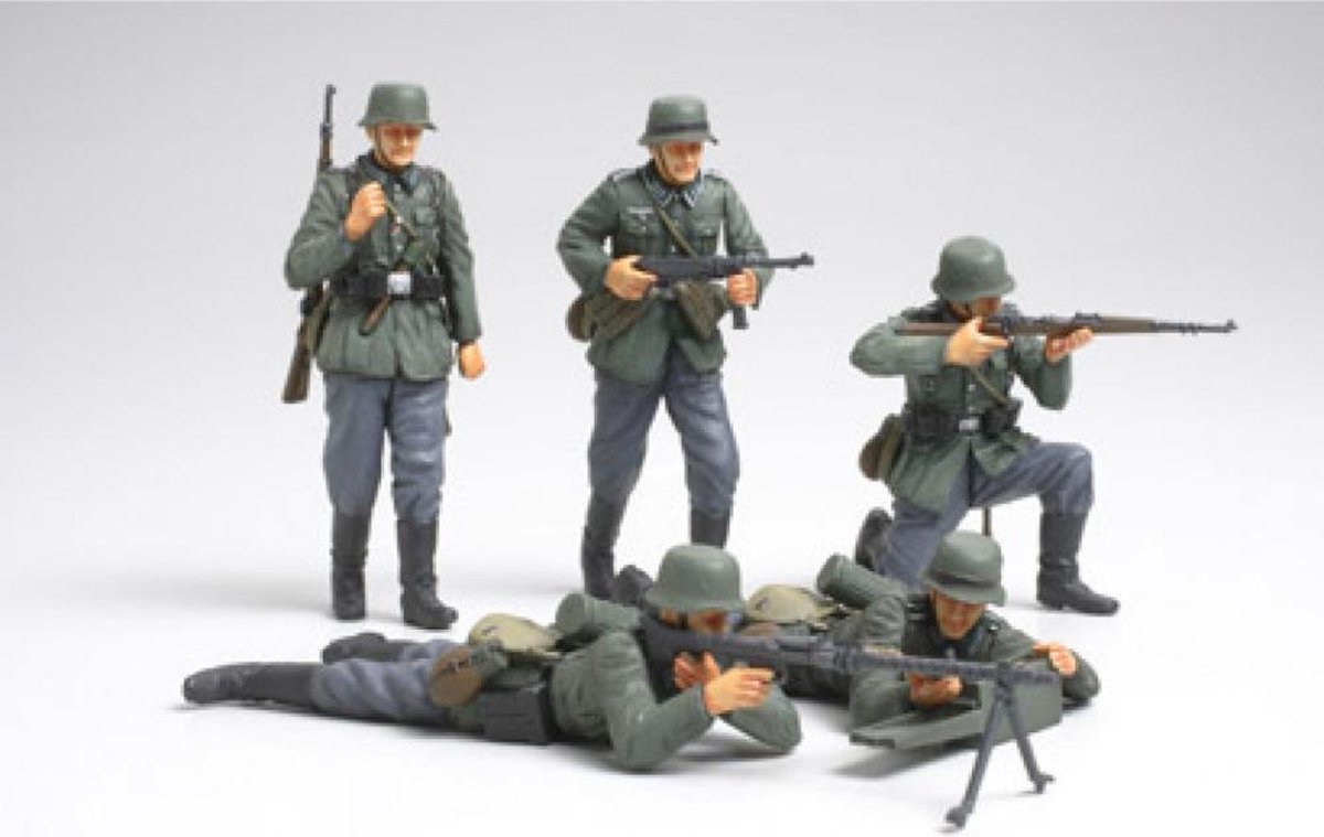 Tamiya German Infantry Set - (French Campaign) + Ammo by Mig lijm