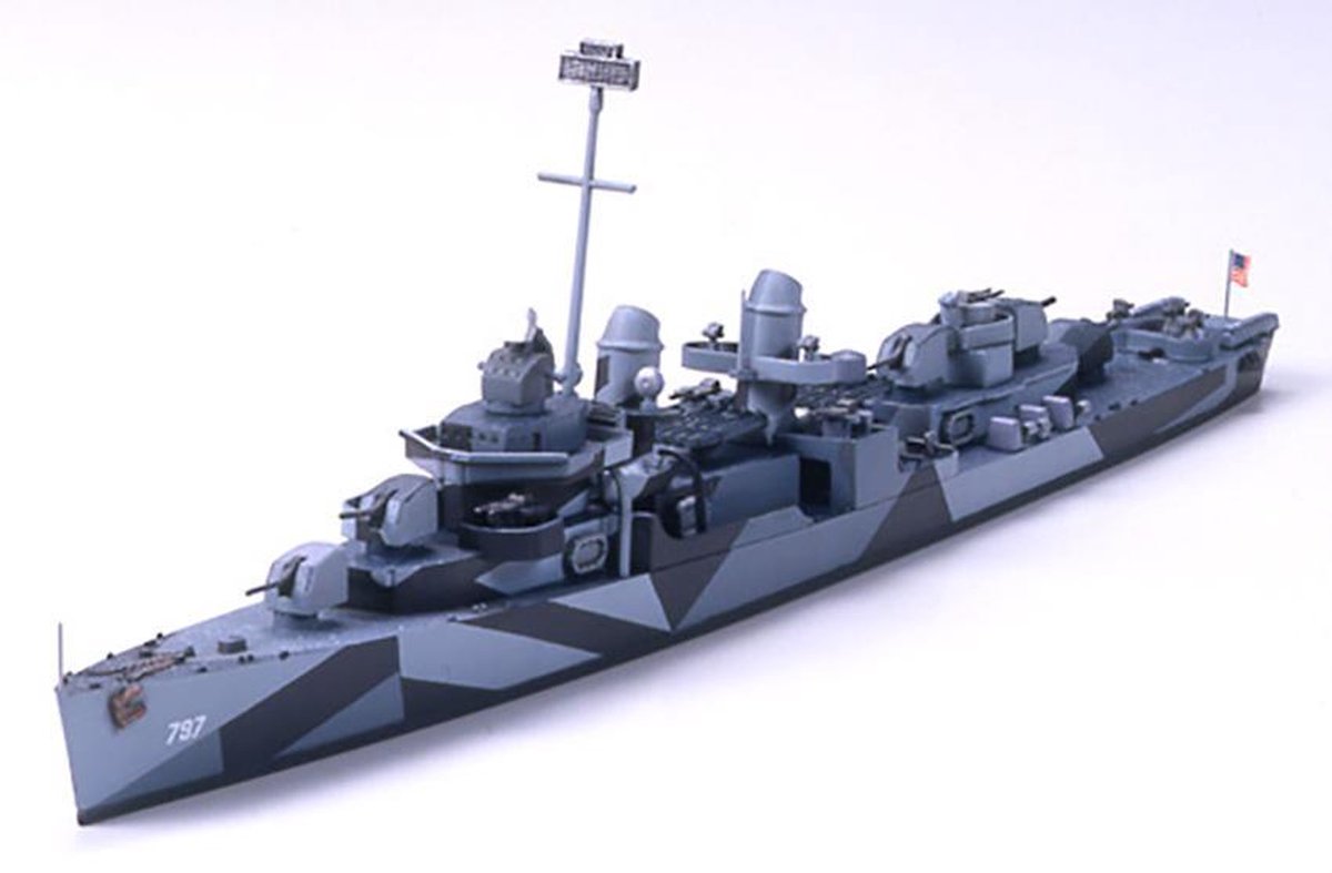 Tamiya U.S. Fletcher-Class Destroyer DD-797 Cushing + Ammo by Mig