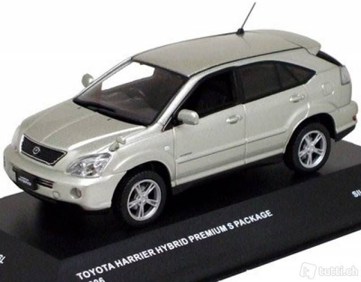 Harrier Hybrid Premium S Package 2006 - 1:43 - Toyota