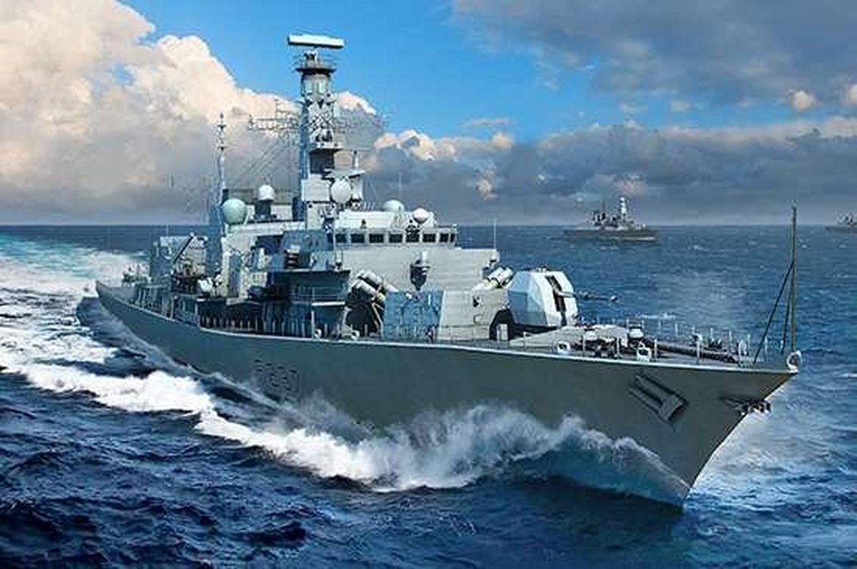 1:700 Trumpeter 06721 HMS TYPE 23 Frigate  Plastic kit