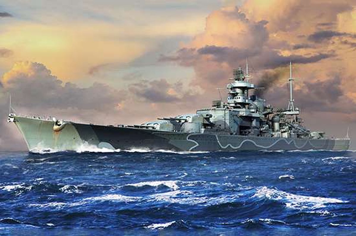 1:700 Trumpeter 06737 German Scharnhorst Battleship Plastic kit