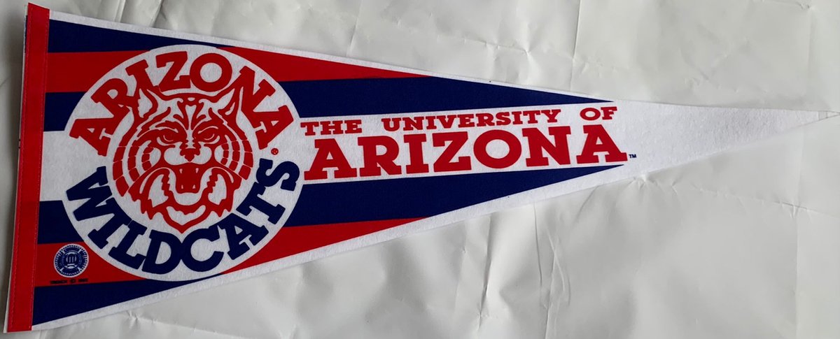   - Arizona Wildcats - NCAA - University of Arizona  - vintage Vaantje - American Football - Sportvaantje -   - Vlag - Pennant - Rood/Wit/Blauw/Gestreept - 31 x 72 cm