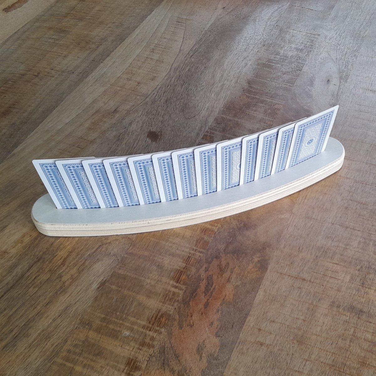Kaarthouder ECO-line- Stabiel ontwerp - Speelkaarthouder houten boog- Populieren multiplex -   - 35cm