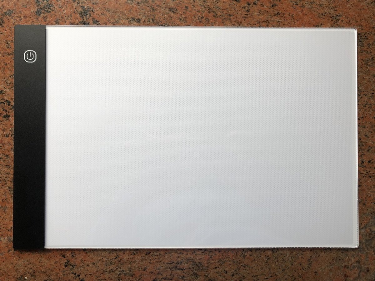 Diamond Painting LED-Bord A4 / Lightpad / LED bord / LED Lichtbak / Tekentafel / Lichttafel / naar eigen wens dimbaar o.a. voor Diamond Painting, Fotografie, Tekenen, etc.