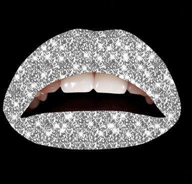 Zilveren glitter lip tattoo