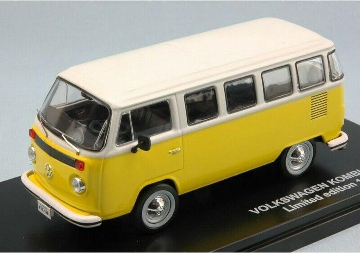 Volks Wagen Volkswagen T2 Combi Minibus 1976 Yellow/White