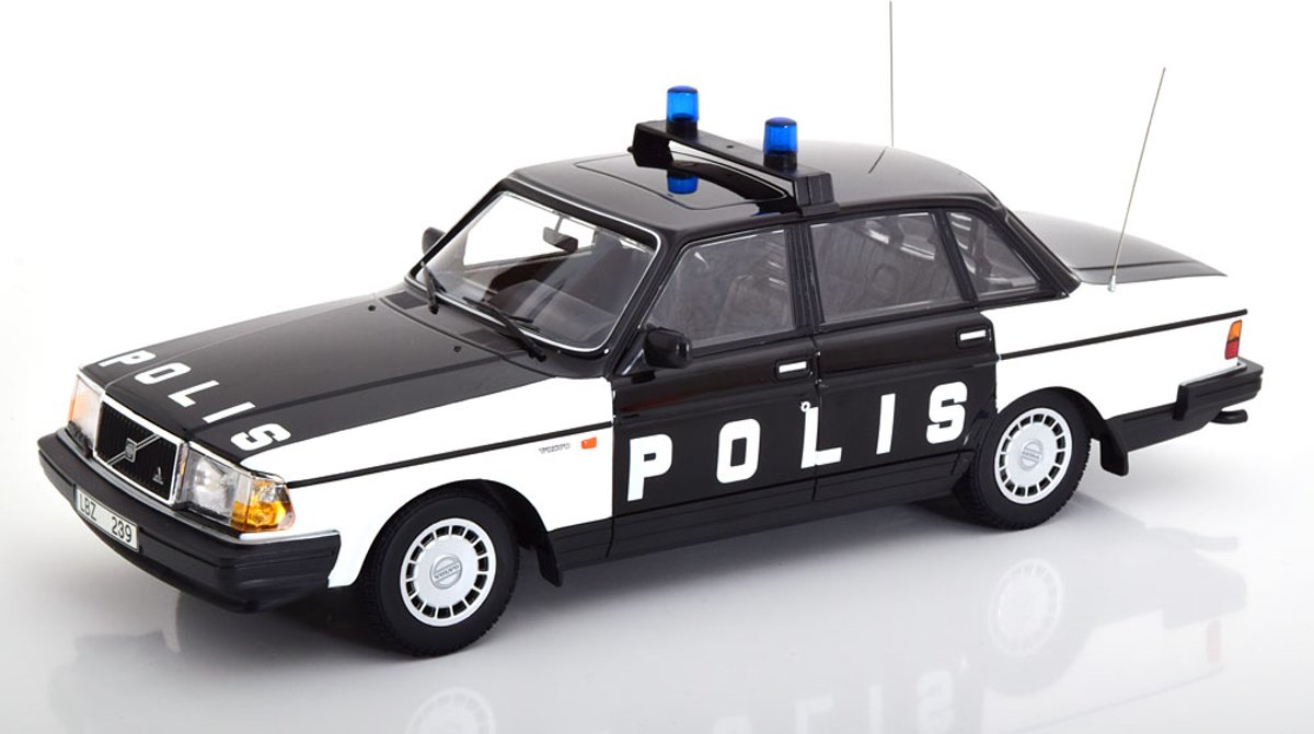 Volvo 240 GL Polis Sweden 1986 - 1:18 - Minichamps