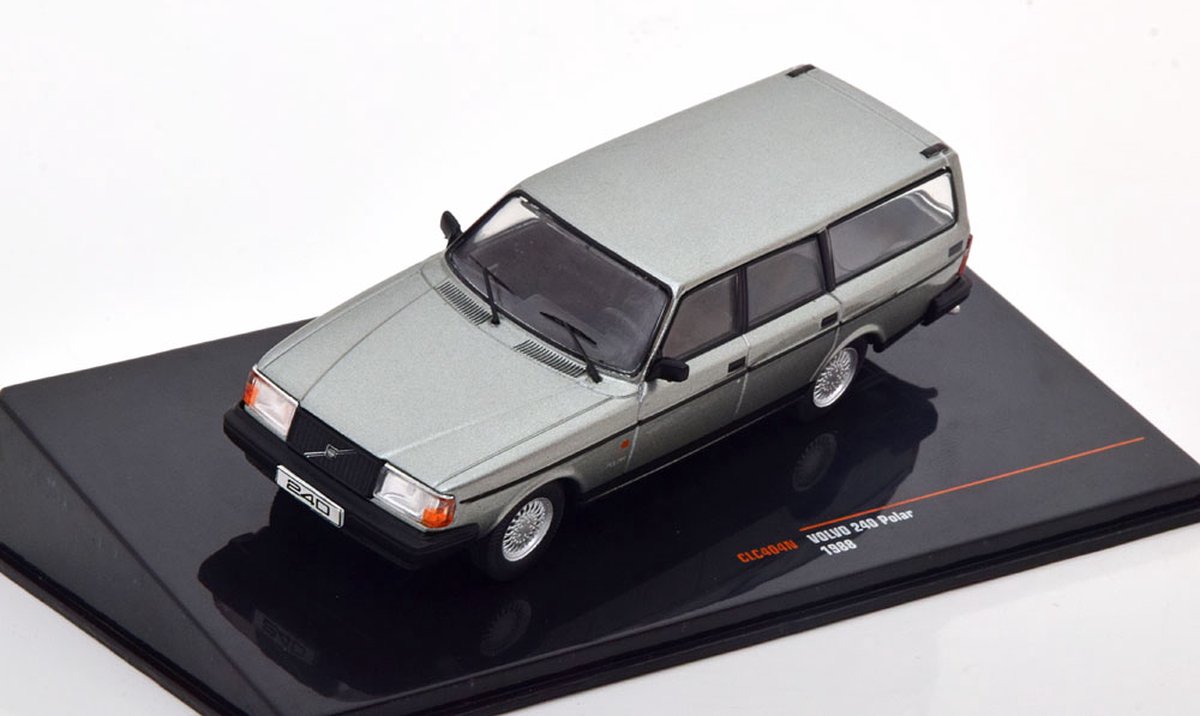 Volvo 240 Polar 1988 Grijs Metallic 1-43 Ixo Models