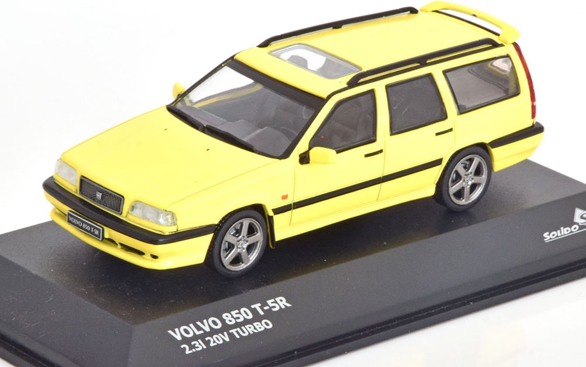 Volvo 850 T-5R Kombi 2.3i 20V Turbo Geel 1-43 Solido