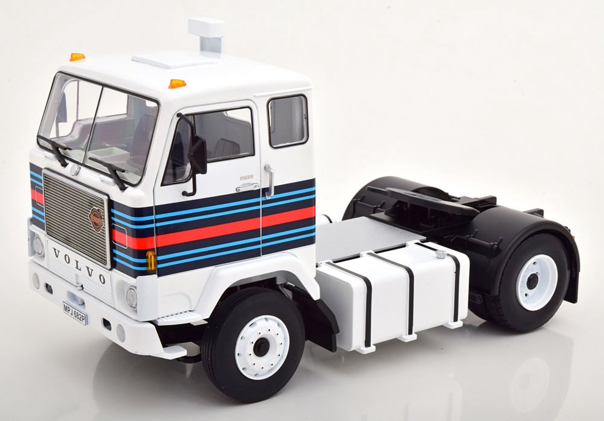 Volvo F88 Martini Racing Team - 1:18 - Road Kings