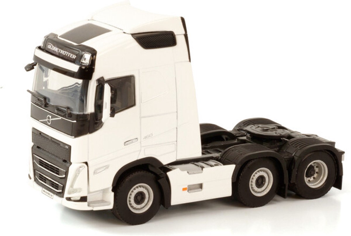 Volvo FH5 Globetrotter 6x2 Twin Steer - 1:50 - WSI Models