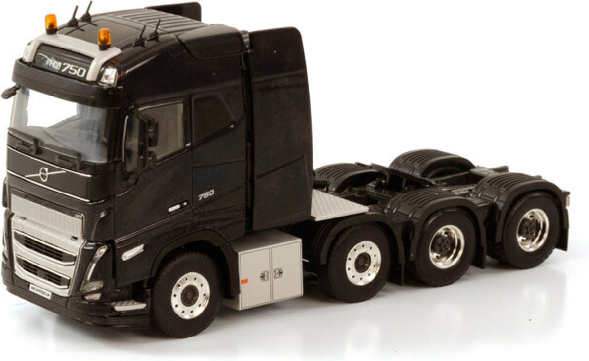 Volvo FH5 Globetrotter 8x4 - 1:50 - WSI Models