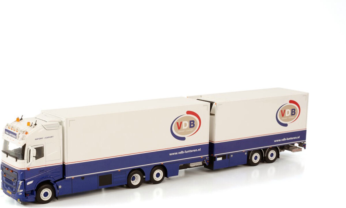 Volvo FH5 Globetrotter XL 6x2 Tag Axle Combi VDB Lunteren - 1:50 - WSI Models