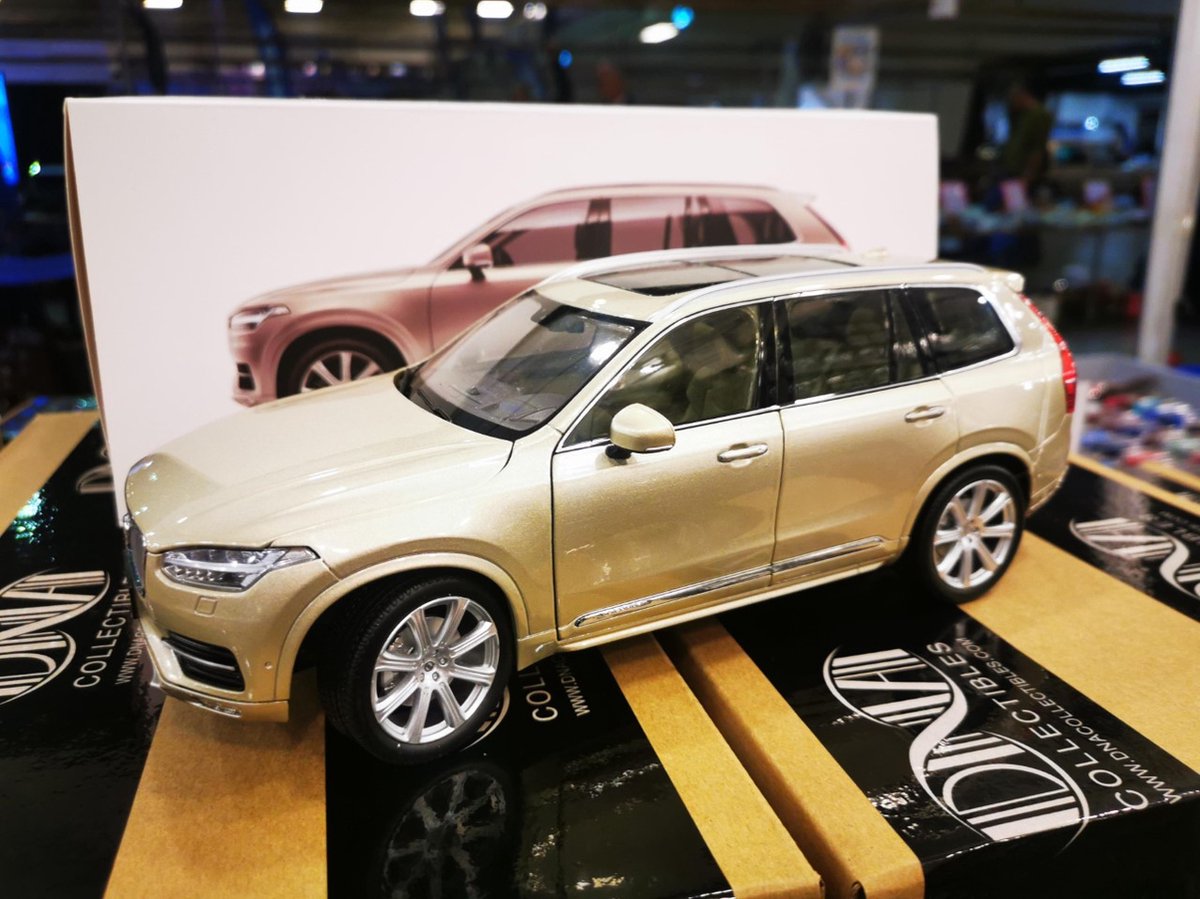 Volvo XC90 2016 Brons Metallic 1-18 Paudi Models