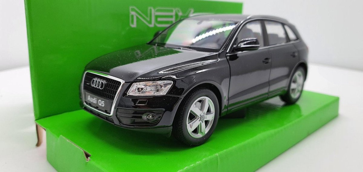 Audi Q5 zwart 2009 1:24 Welly Nex