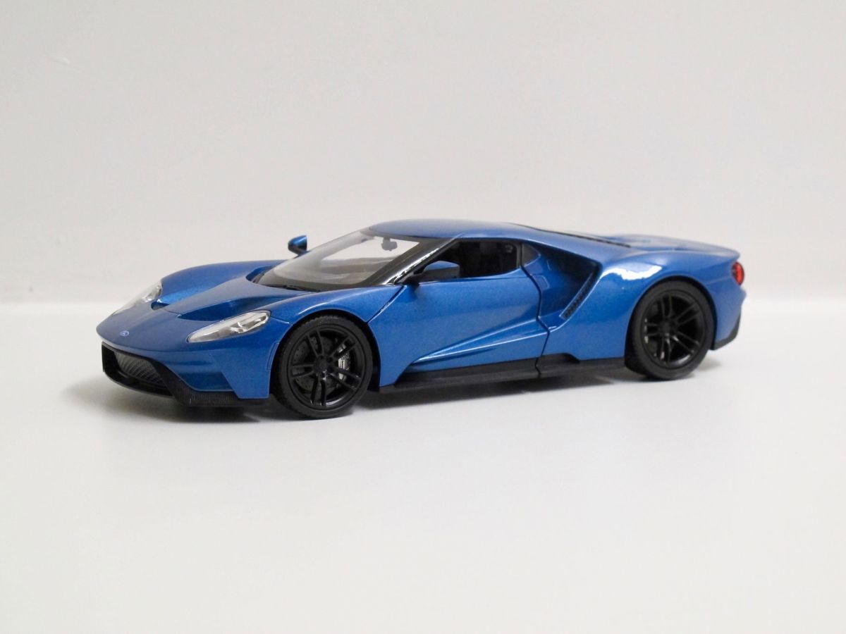 Welly 1/24 Ford GT - 2017, Blauw metallic