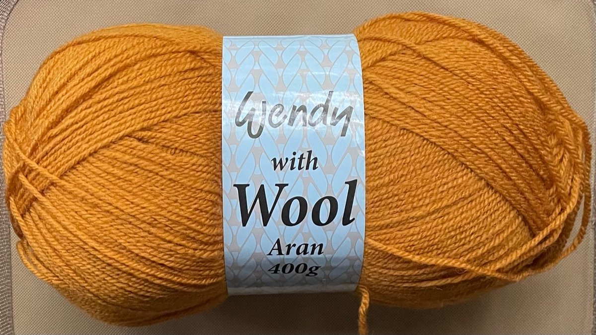 WOL-GAREN-ARAN WITH WOOL 5508-400 GRAM PER STUK-BREIEN & HAKEN.