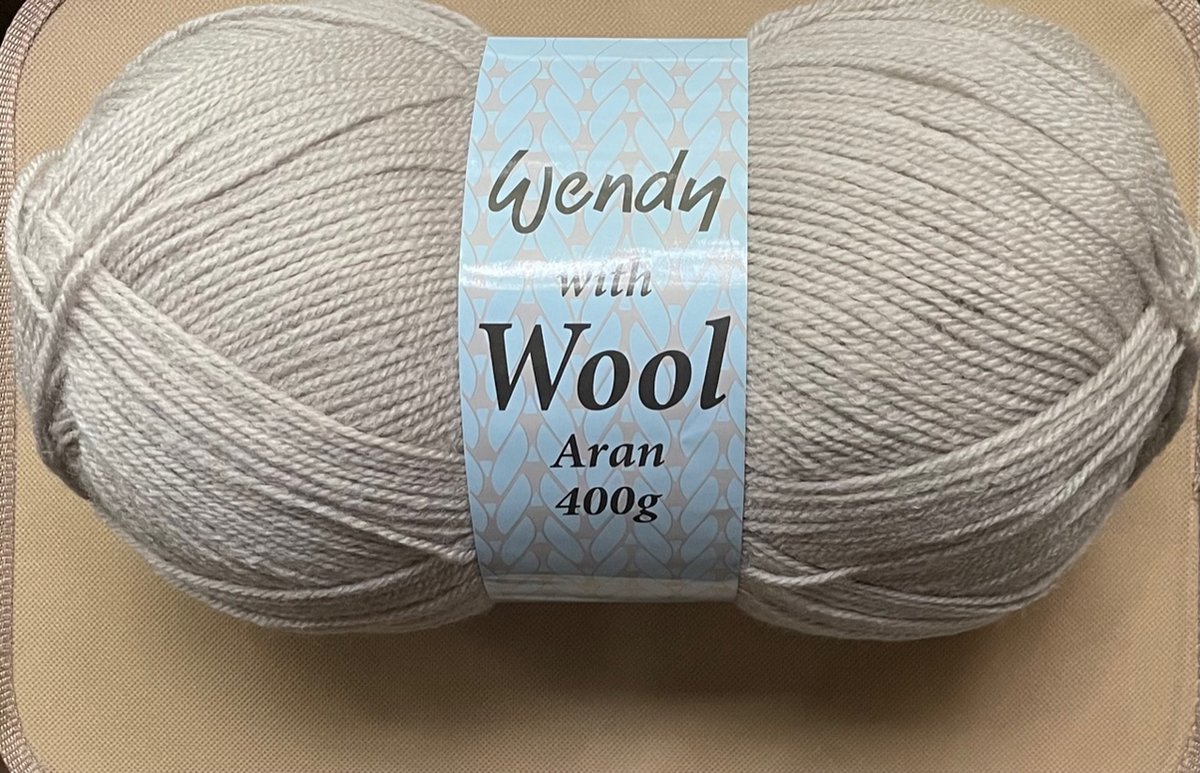 WOL-GAREN-ARAN WITH WOOL 5523-400 GRAM-PER STUK-BREIEN & HAKEN.