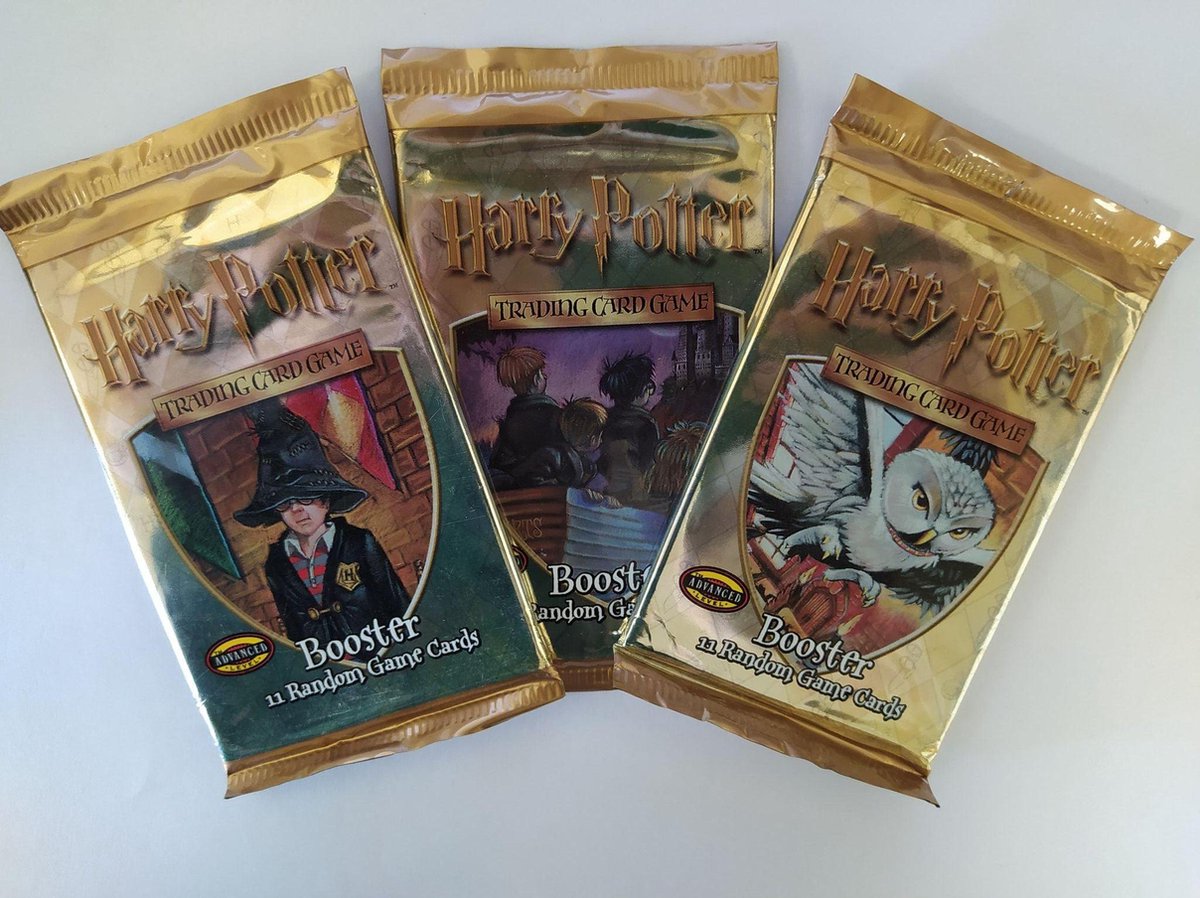 1 Harry Potter Base Set Booster (11 Cards) (Trading Card Game)