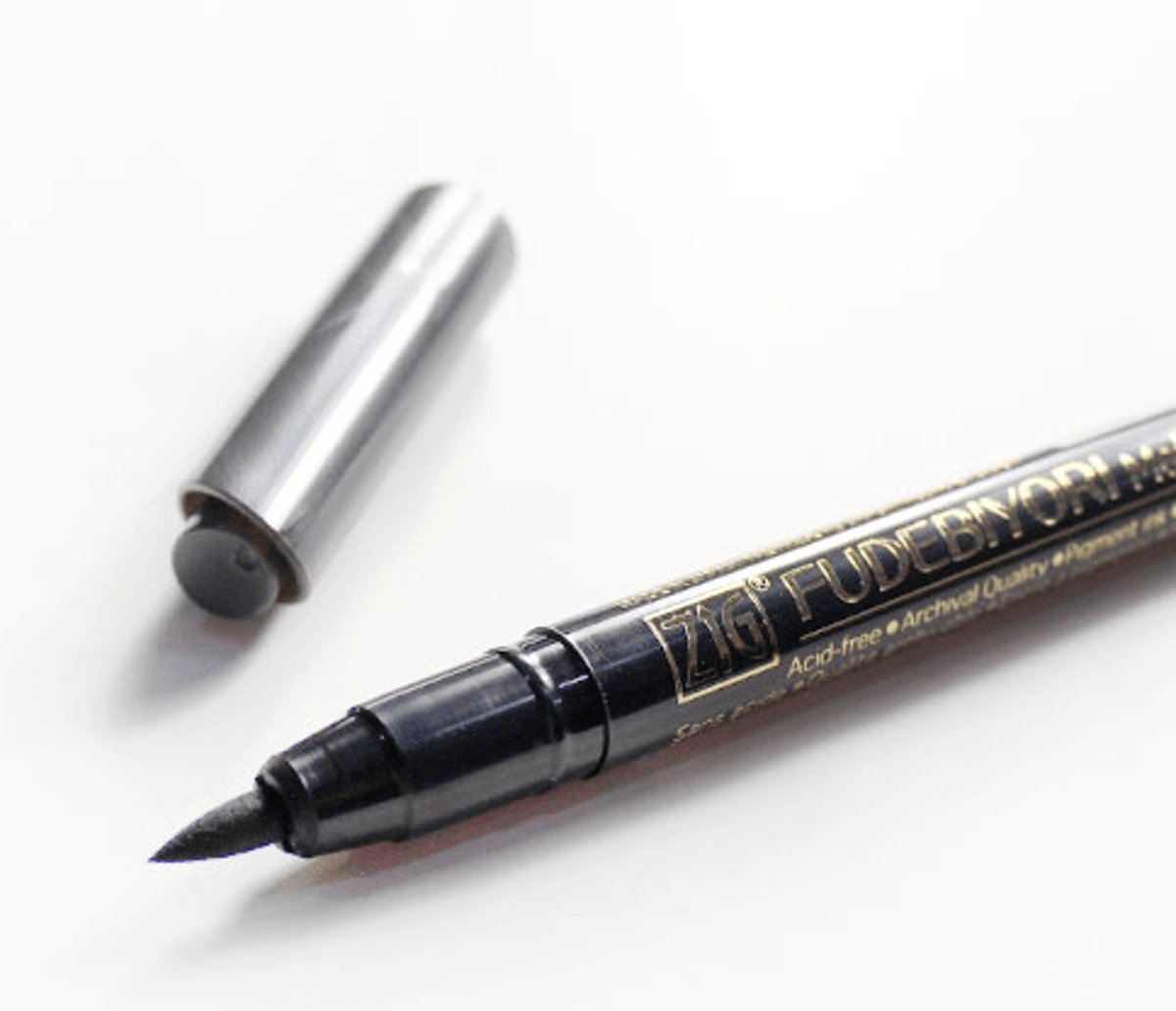 Kuretake Fudebiyori Brush Pen - Metallic Black