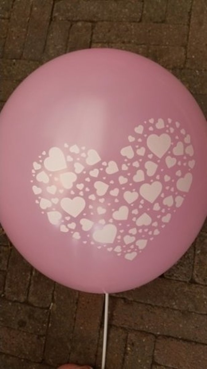 100 stuks - Roze ballon met witte hartjes in groot hart in groot hart 30 cm hoge kwaliteit