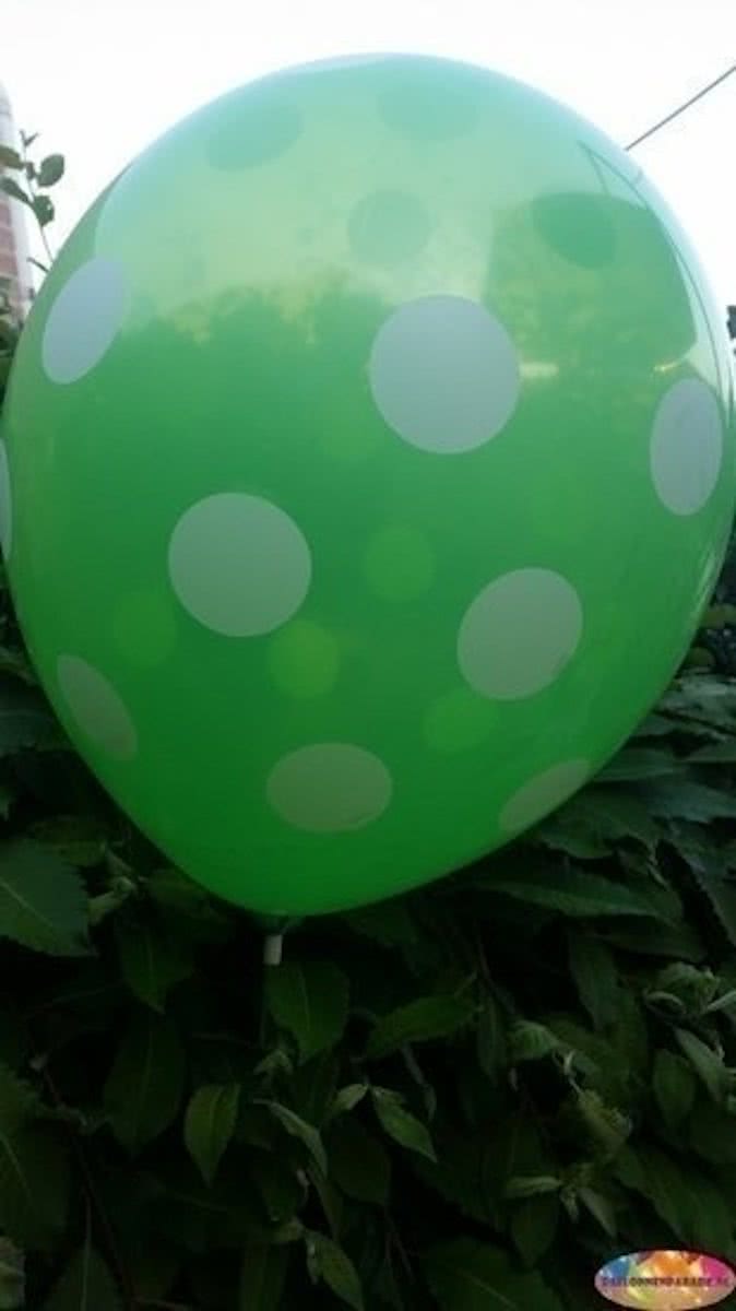 Groene ballon met witte stippen 30 cm hoge kwaliteit MET LOS LEDLAMPJE VOOR IN BALLON